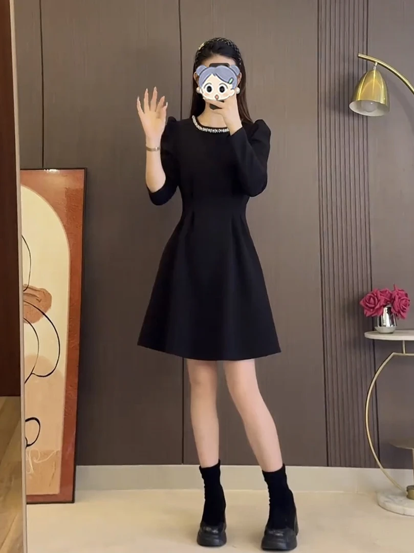 大码千金风黑色长袖连衣裙女胖mm收腰显瘦赫本气质遮肚打底小黑裙