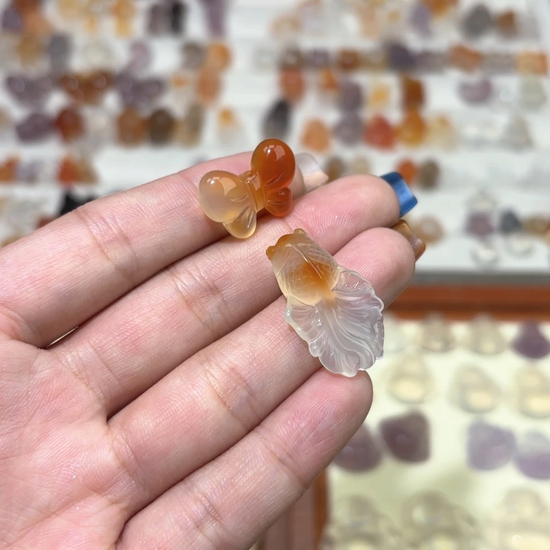 玛瑙/玉髓颈饰未镶嵌五*甜