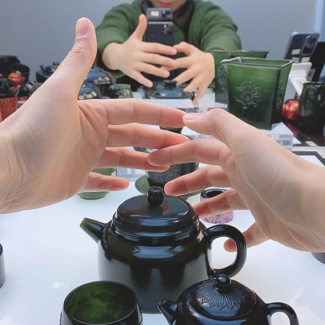 和田玉（青玉）把件未镶嵌飞****⁹