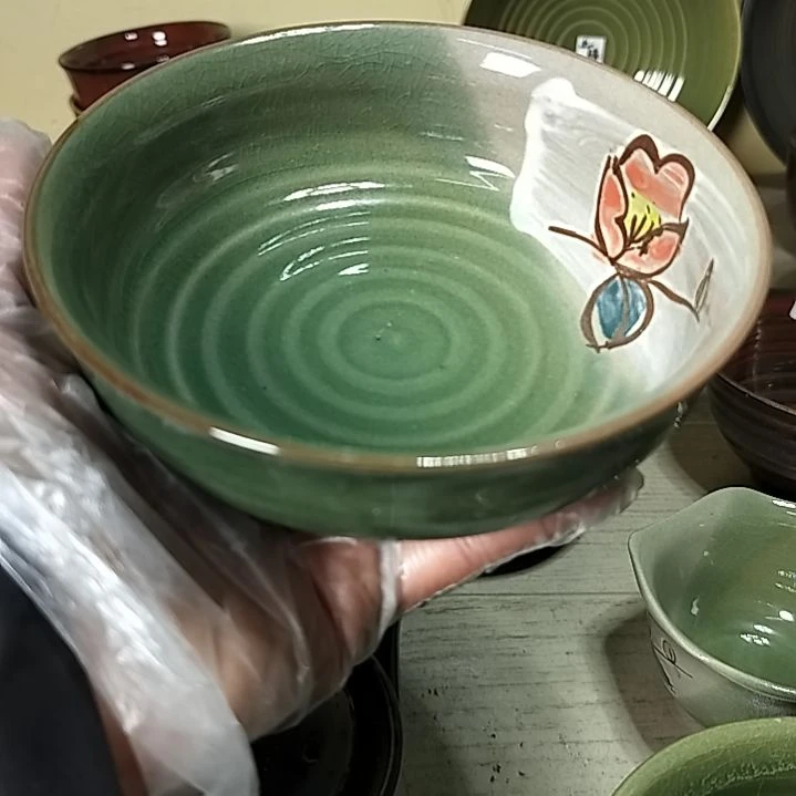 盘瓷片陶瓷杯盘壶碗都有