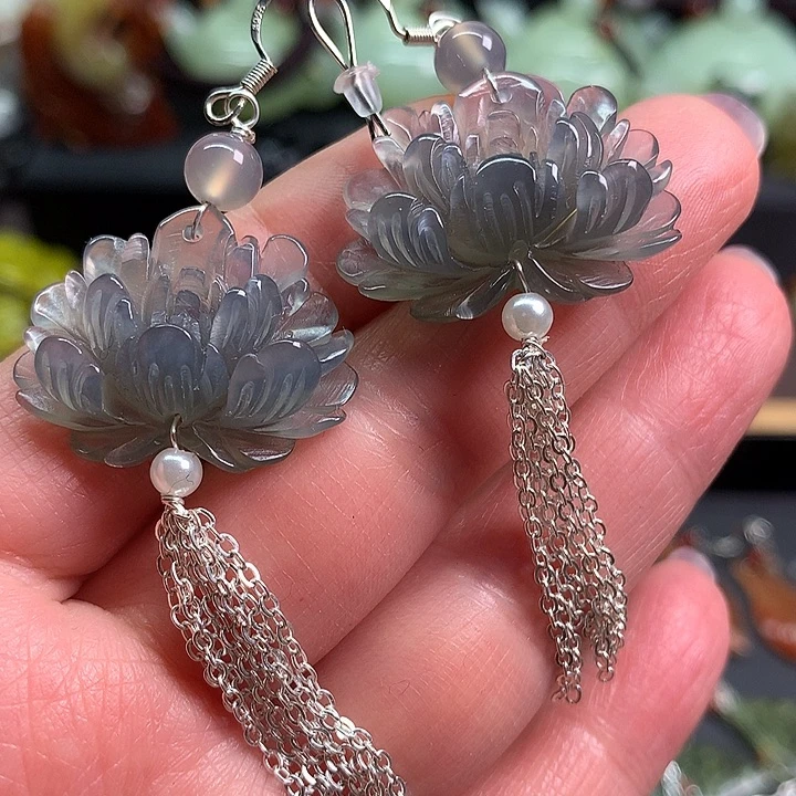 未镶嵌蛇纹石玉耳饰