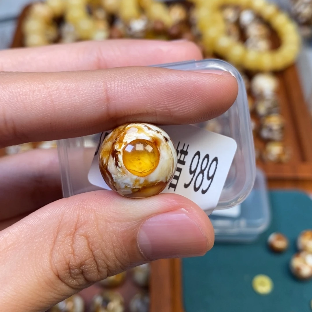 把件猴头核桃沁色圆珠老型989