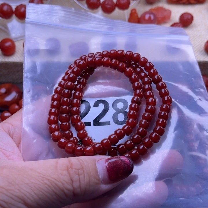 手串未镶嵌南红玛瑙海****姐