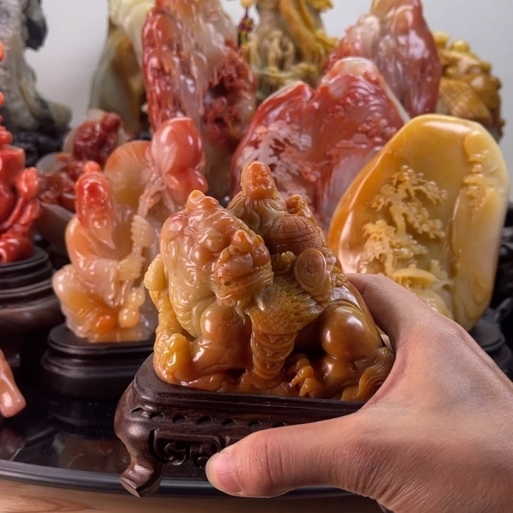 寿山石瑞兽呈祥摆件