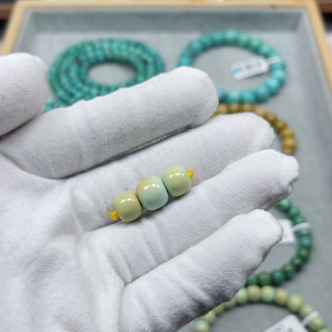 绿松石未镶嵌挂件