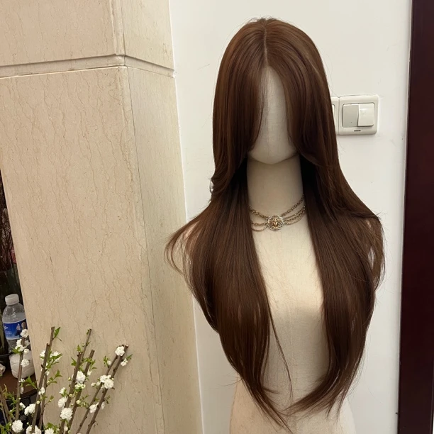 纸飞机专属。破碎棕色直发高层次全头套进口发丝蕾丝假发70厘米