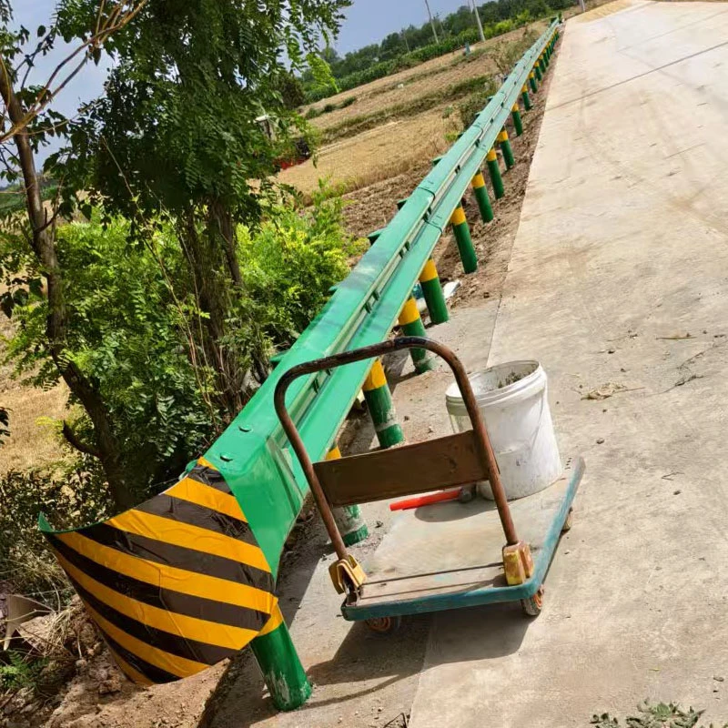 乡村道路波形护栏板双波三波防撞护栏板热镀锌喷塑防护波纹护栏