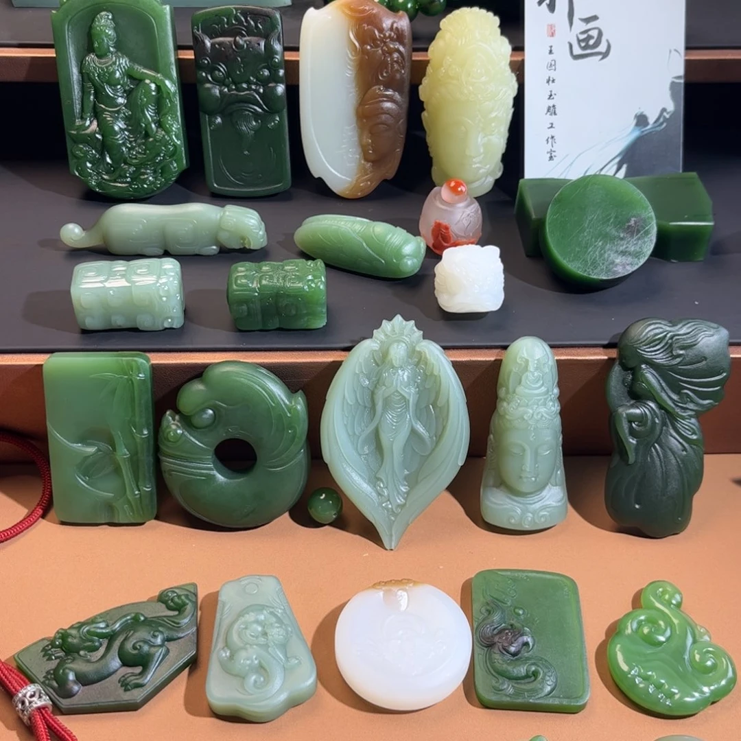 和田玉未镶嵌颈饰