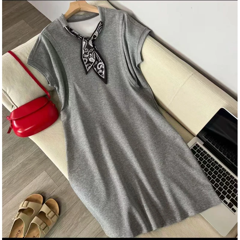 V领拼接丝巾领夏季常规连衣裙设计师女装新复古风休闲百搭显瘦
