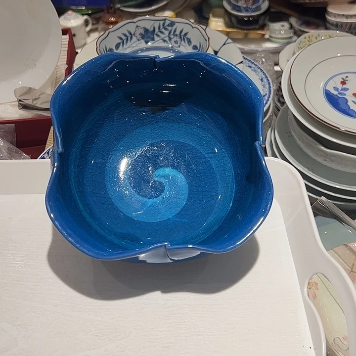 美***丽瓷蓝色调性异形大碗