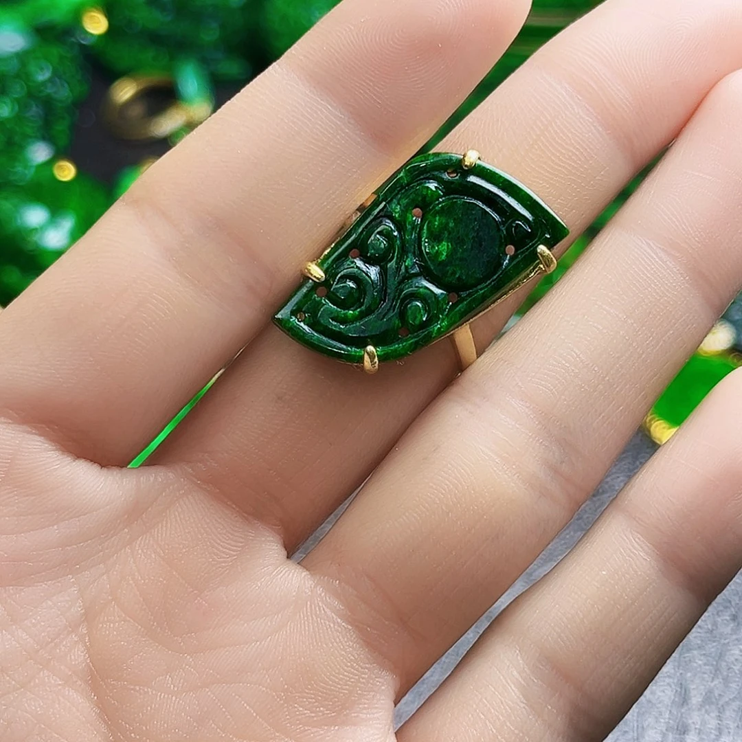 颈饰银S925镶嵌翡翠多样性