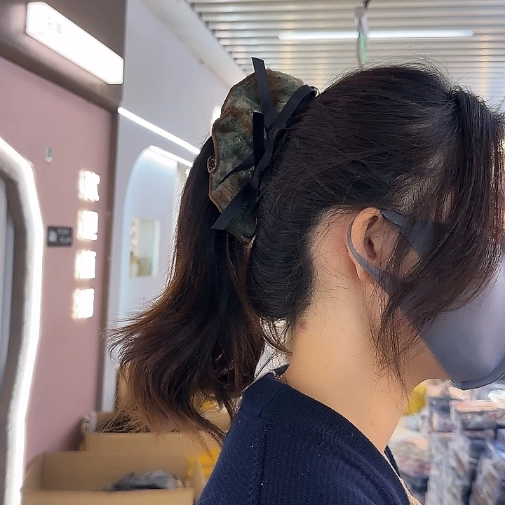 三醋酯纤维裙摆香蕉夹-48