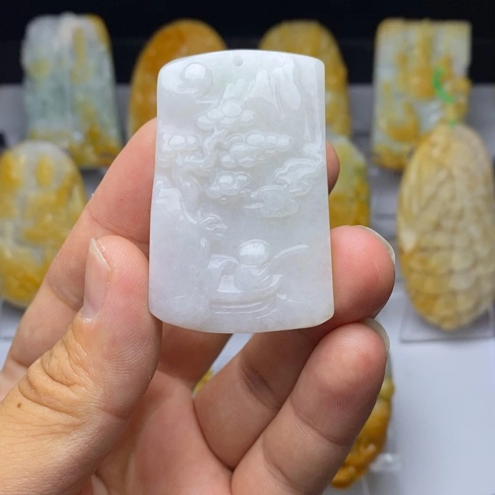 翡翠未镶嵌颈饰翡翠