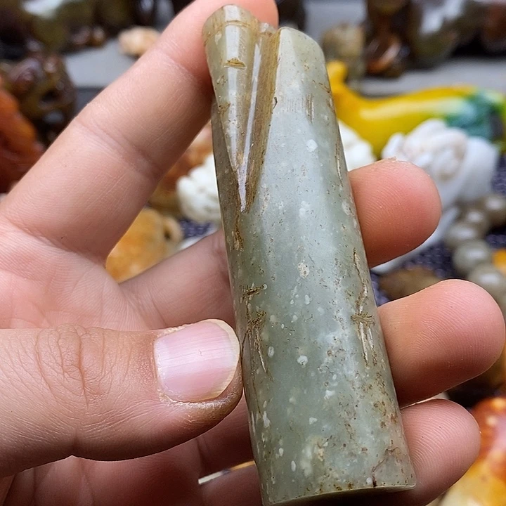 未镶嵌蛇纹石玉颈饰