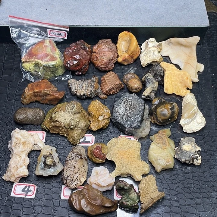 爱***华石材阿拉善戈壁石