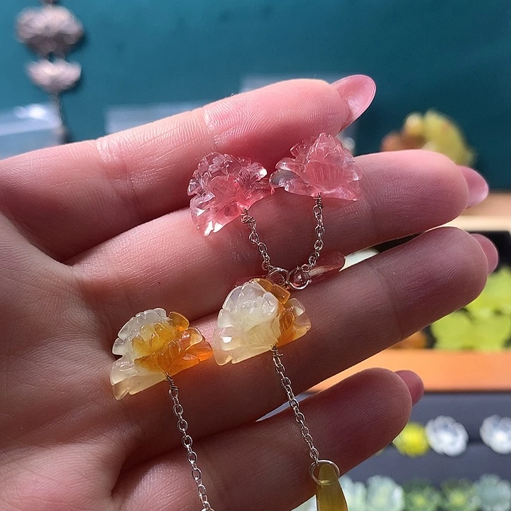 蛇纹石玉未镶嵌耳饰