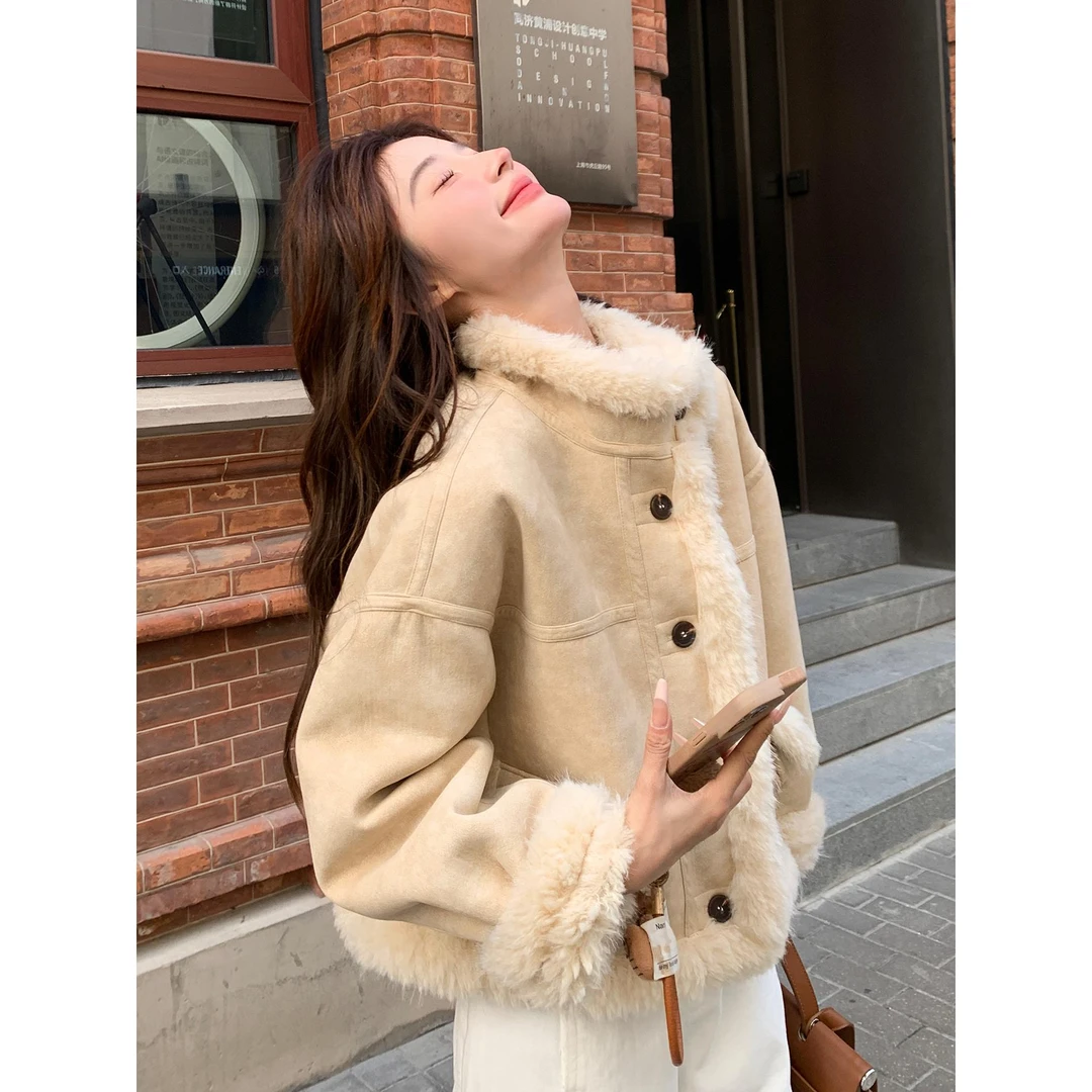 VOCKOO官方皮毛一体羔毛外套女冬季2025新款短款超好看小个子加厚