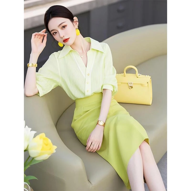 商场专柜同款2025夏季新款减龄洋气上衣小众小香风绿色衬衫套装女