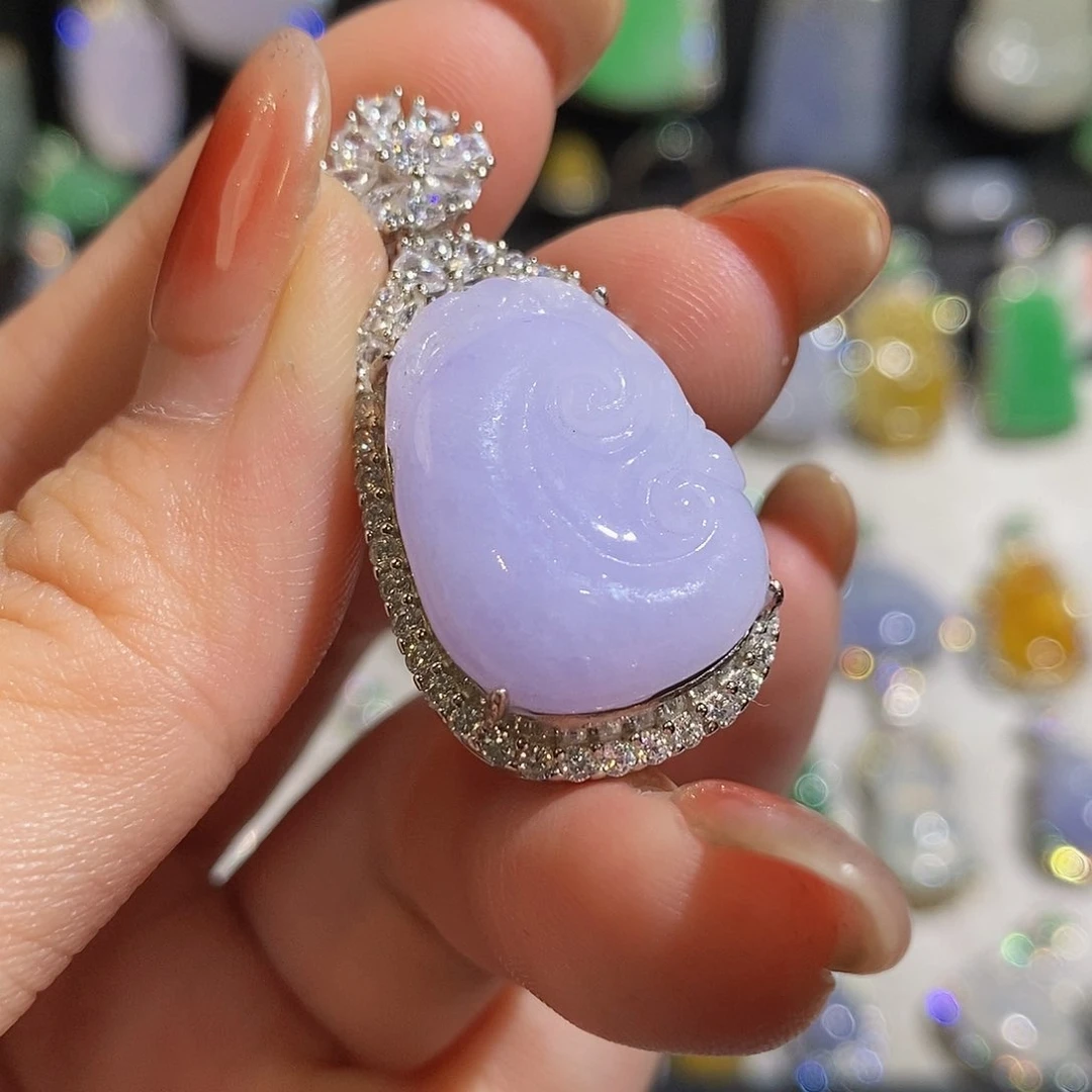 翡翠颈饰银S925镶嵌天然翡翠