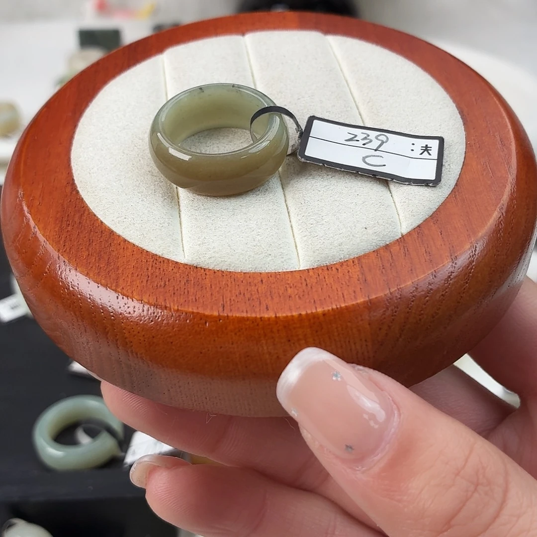 和田玉未镶嵌戒指Q79半糖点墨轮胎内径18.0