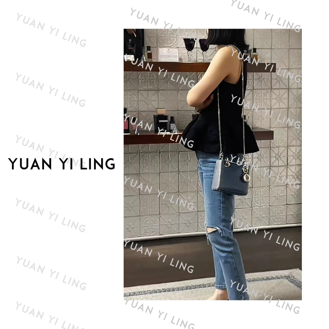 袁艺灵【梦中情裤】经典破洞剪裁设计时尚百搭通勤直筒牛仔裤