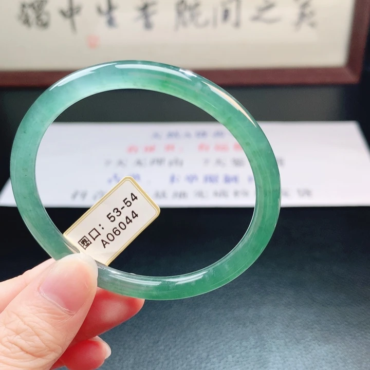 翡翠未镶嵌手镯翡翠手镯32