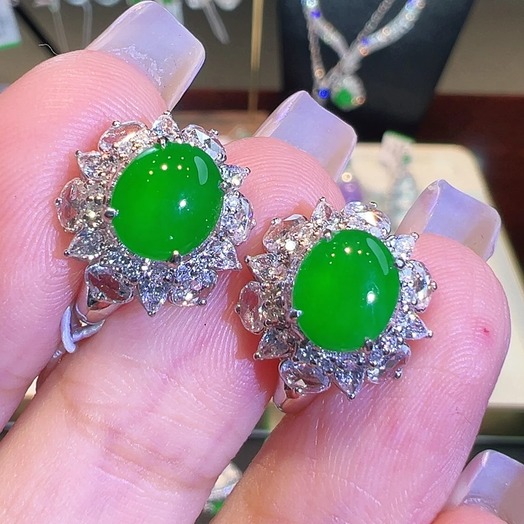 翡翠18K金镶嵌耳环翡翠