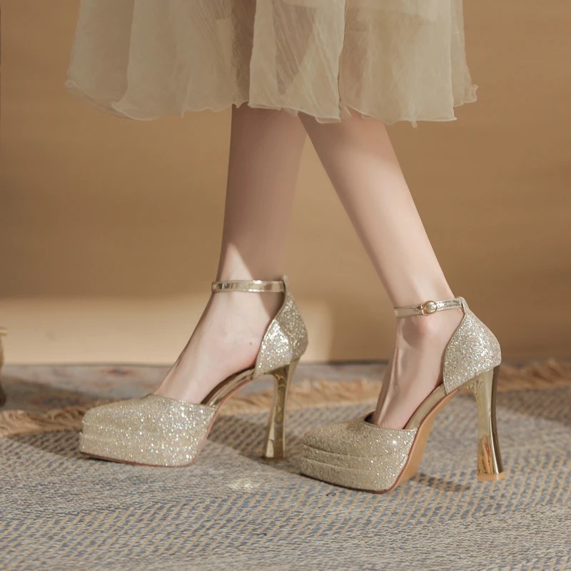 夏季中空单鞋女防水台时装凉鞋2025新款法式尖头一字带粗跟高跟鞋