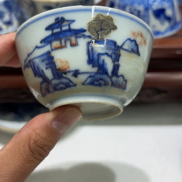 翦***阁陶摆件精美的陶瓷摆件……