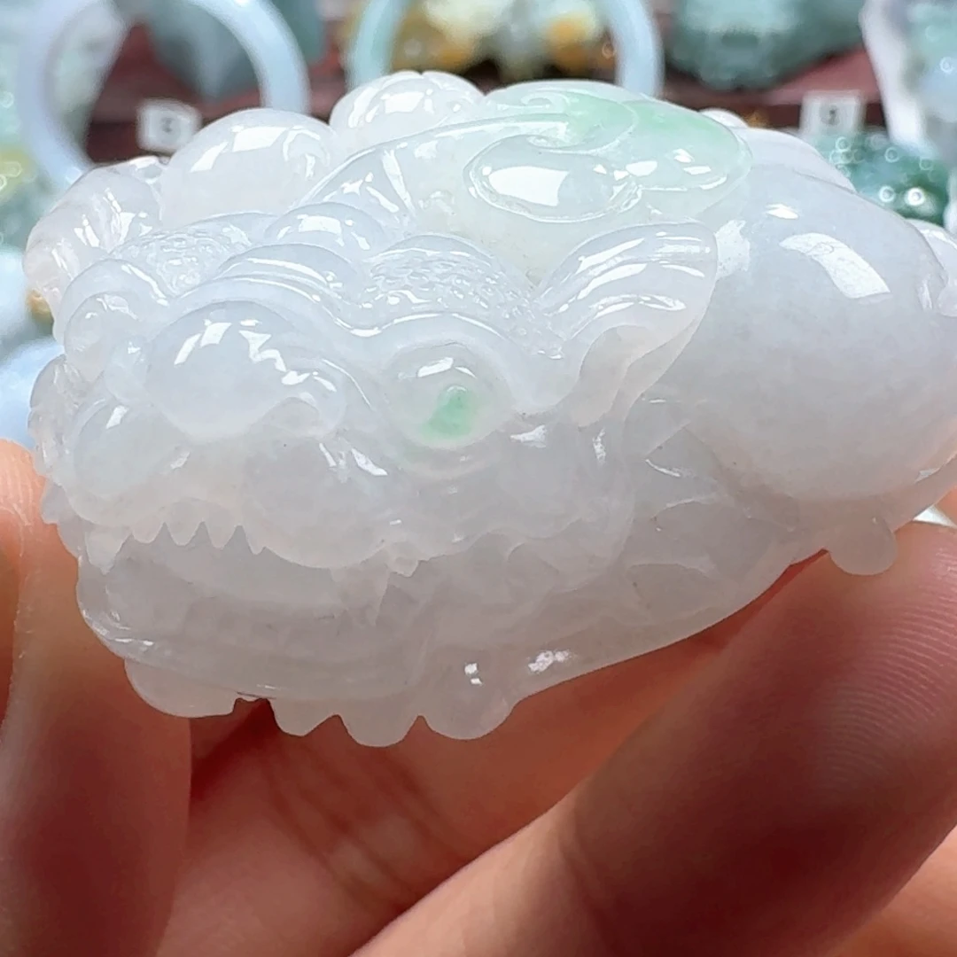 翡翠挂件未镶嵌貔貅