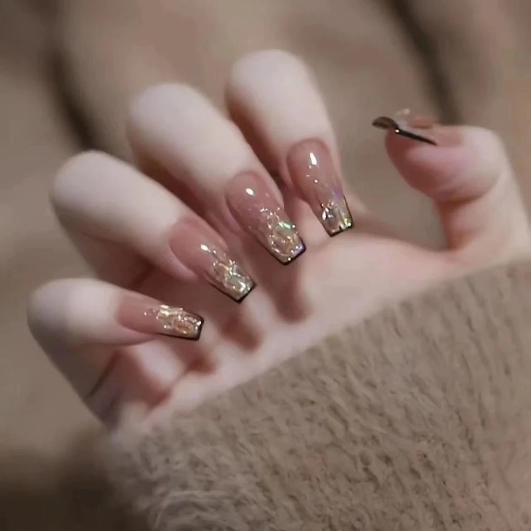 【黑精灵】纯手工穿戴甲可拆卸爆闪碎钻高级感