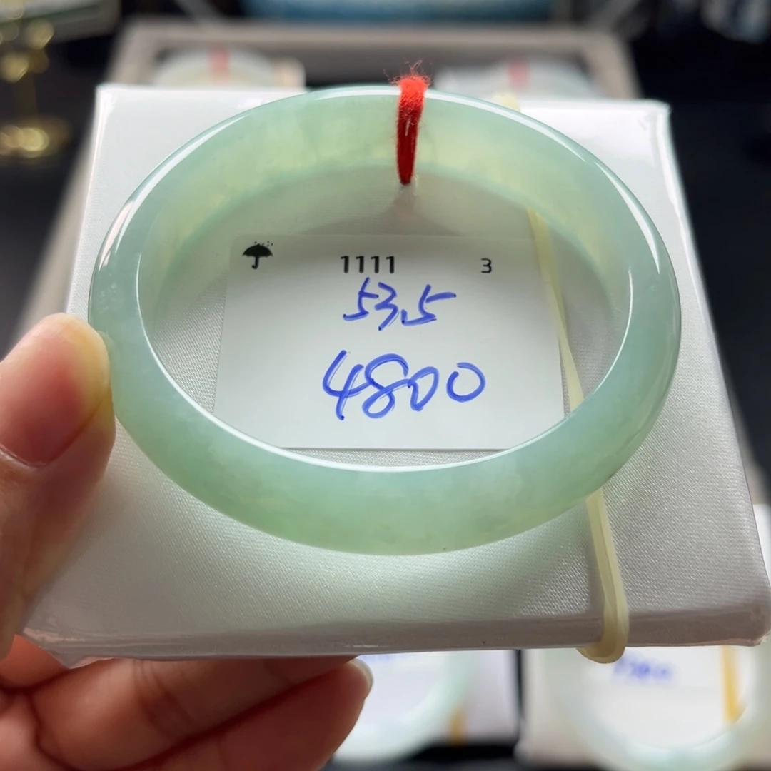 翡翠未镶嵌手镯53.5贵妃