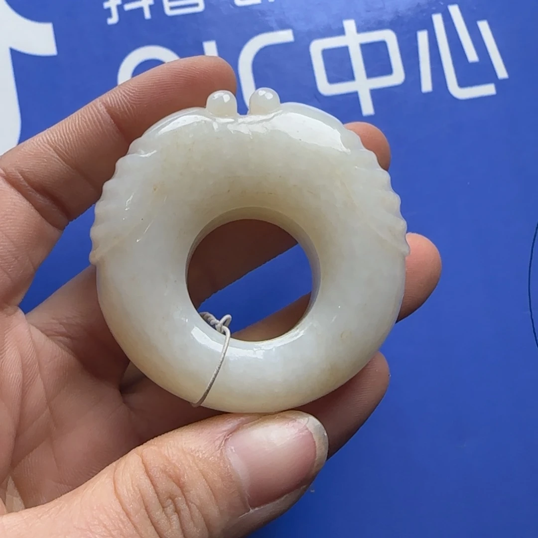 和田玉未镶嵌把件人**值