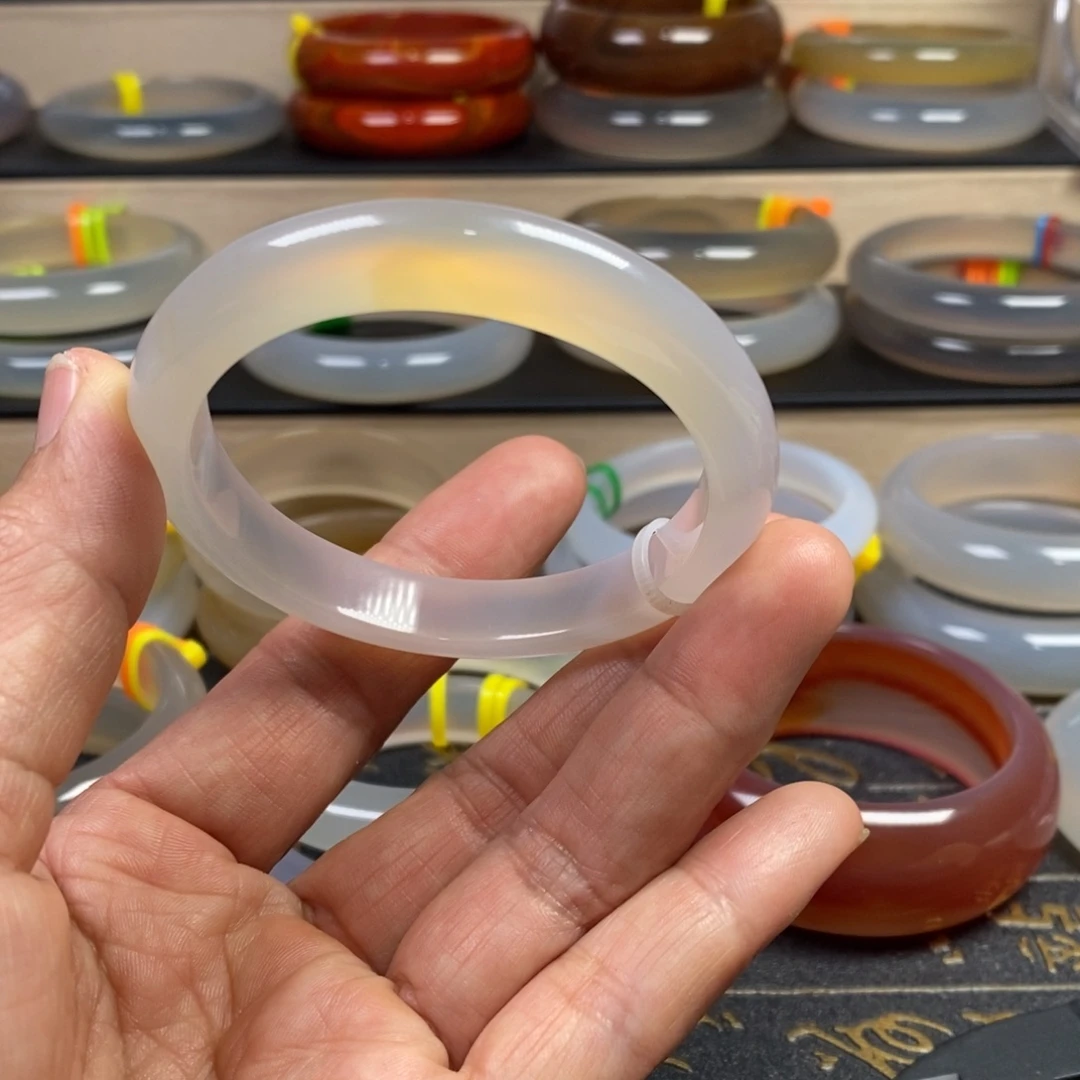 玛瑙/玉髓未镶嵌手镯