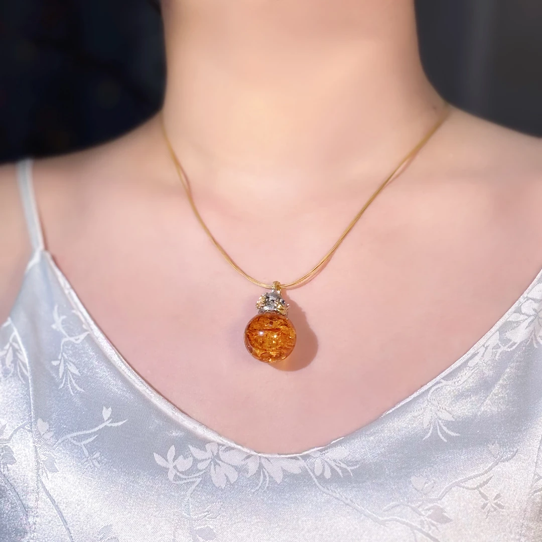 美创珠宝天然原矿琥珀俄罗斯花珀20+mm 高品质圆珠吊坠项链