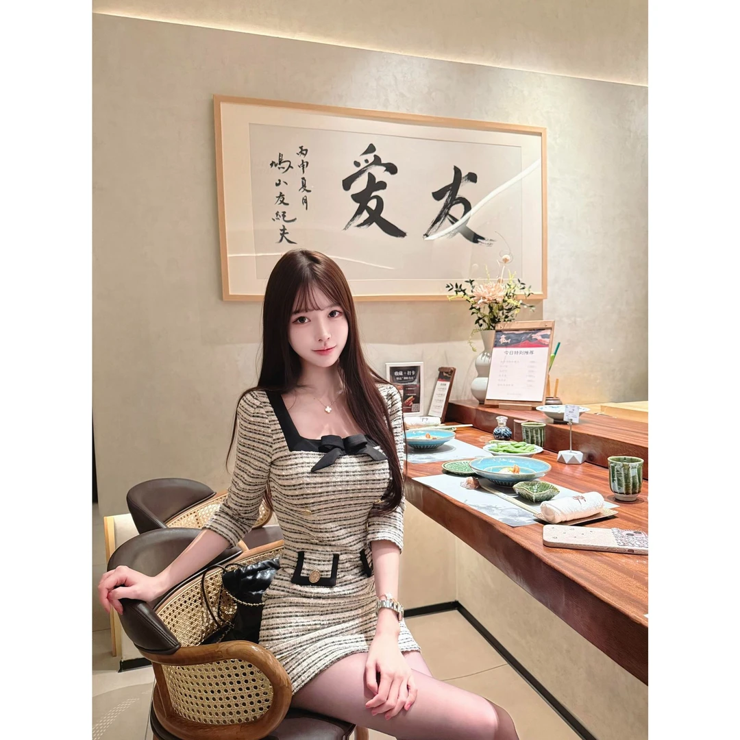 【乖嗲气质一体】2025秋季韩系方领蝴蝶结五分袖短款小香风连衣裙女