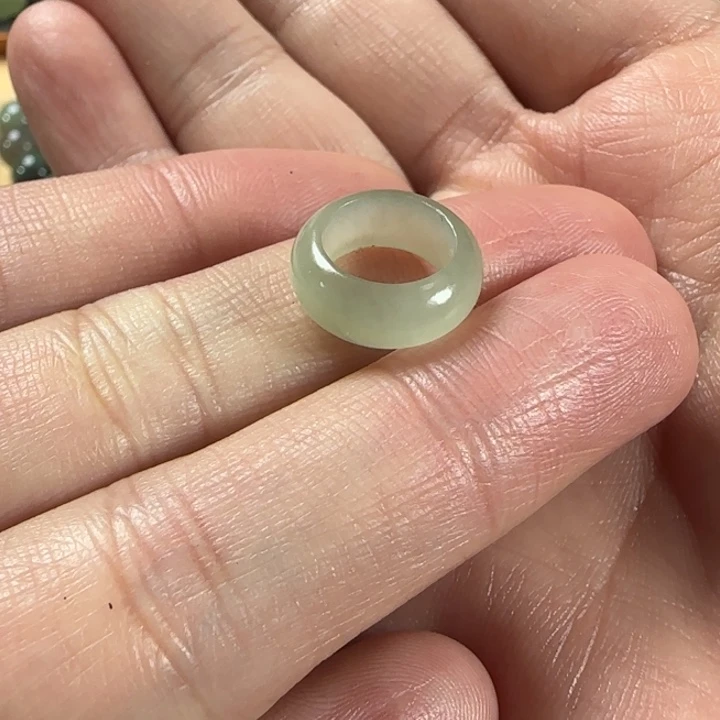 和田玉未镶嵌颈饰卡10