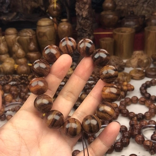 江***湖海南黄花梨1.8一个