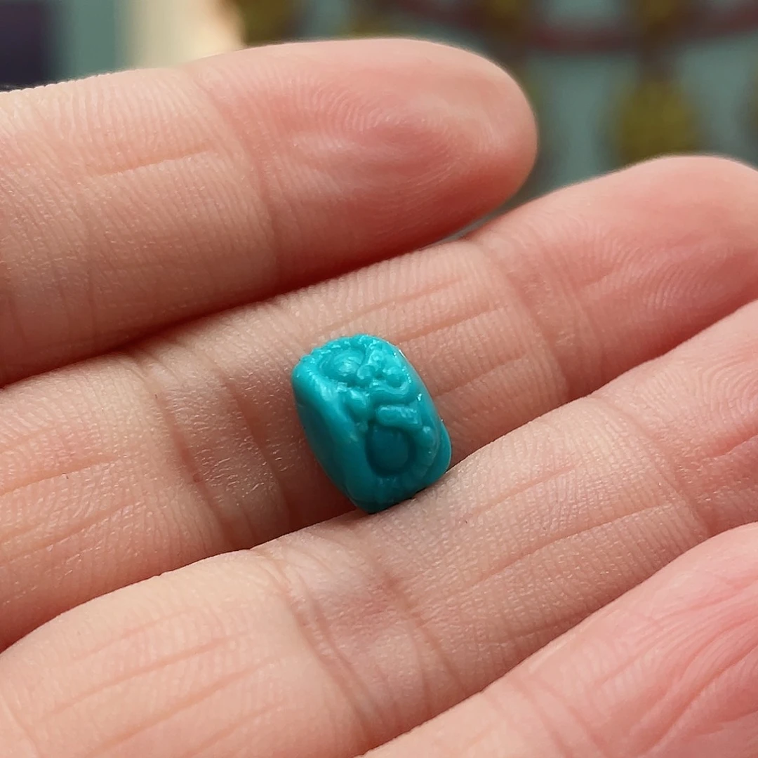 绿松石颈饰未镶嵌