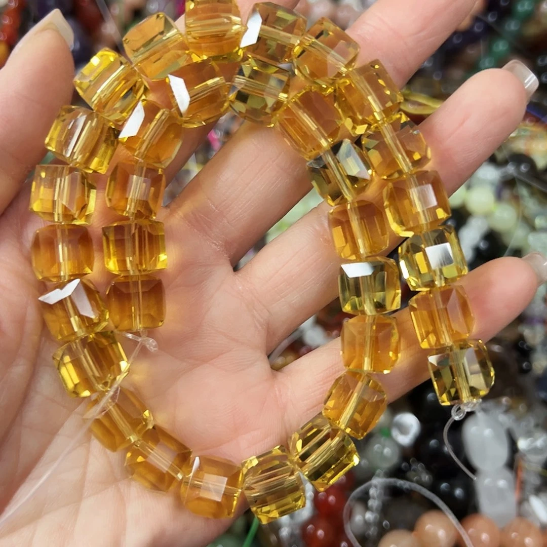 玛瑙/玉髓未镶嵌珠宝半成品，卡10压电黄水晶方糖33颗