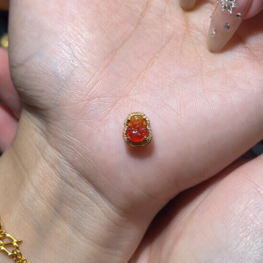 【闪购商品】颈饰18K金镶嵌翡翠