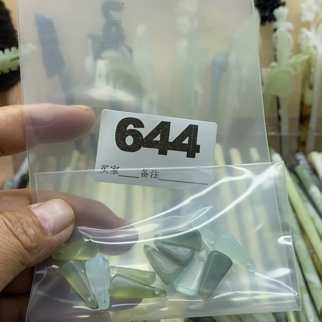 *****蛇纹石玉合金颈饰