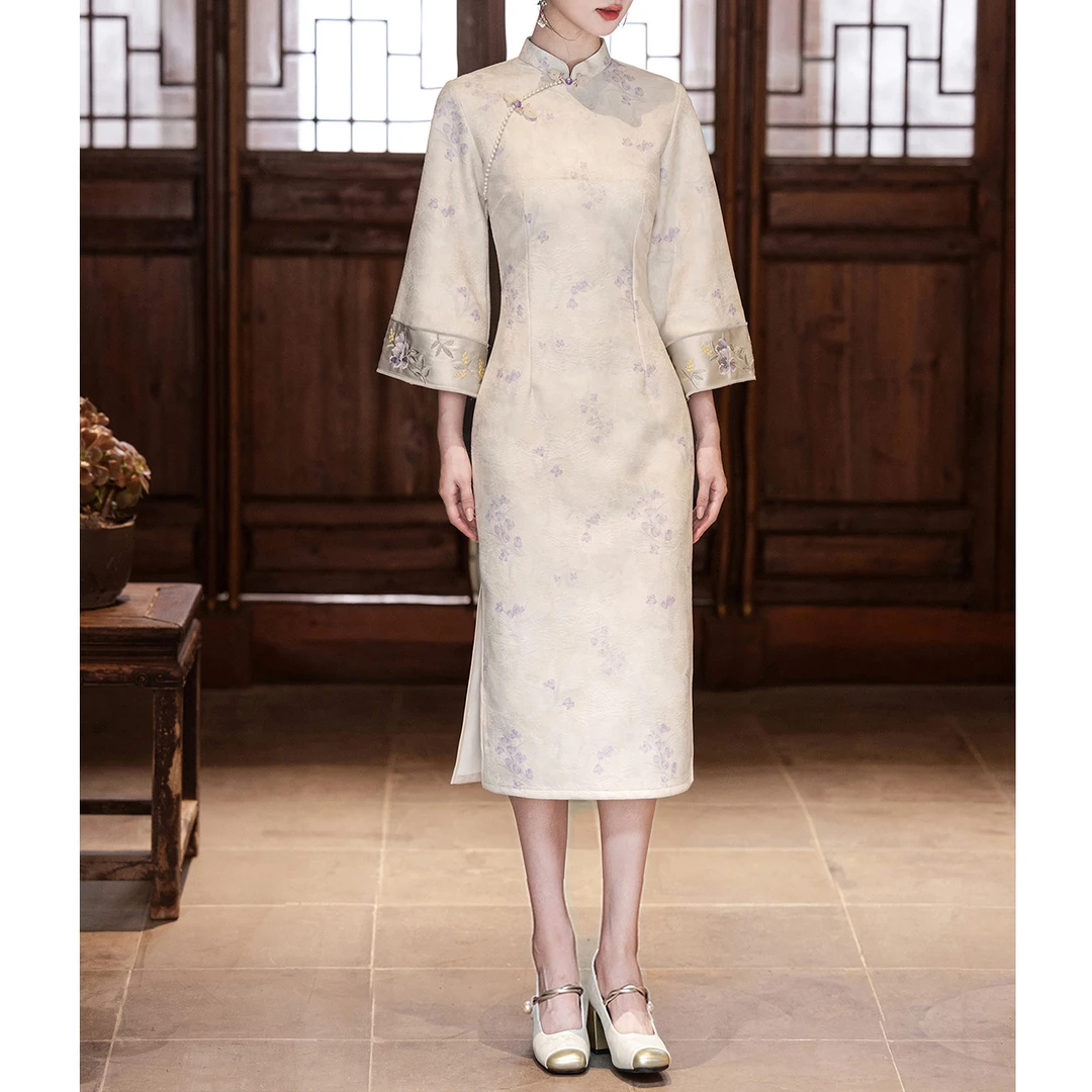 高端气质旗袍2025新款秋冬季长袖订婚礼服裙新中式连衣裙素雅复古