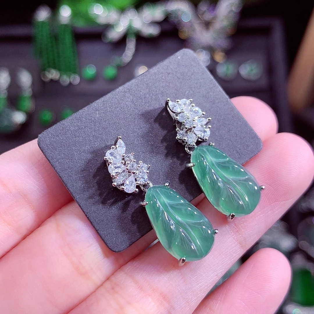 颈饰未镶嵌翡翠天然