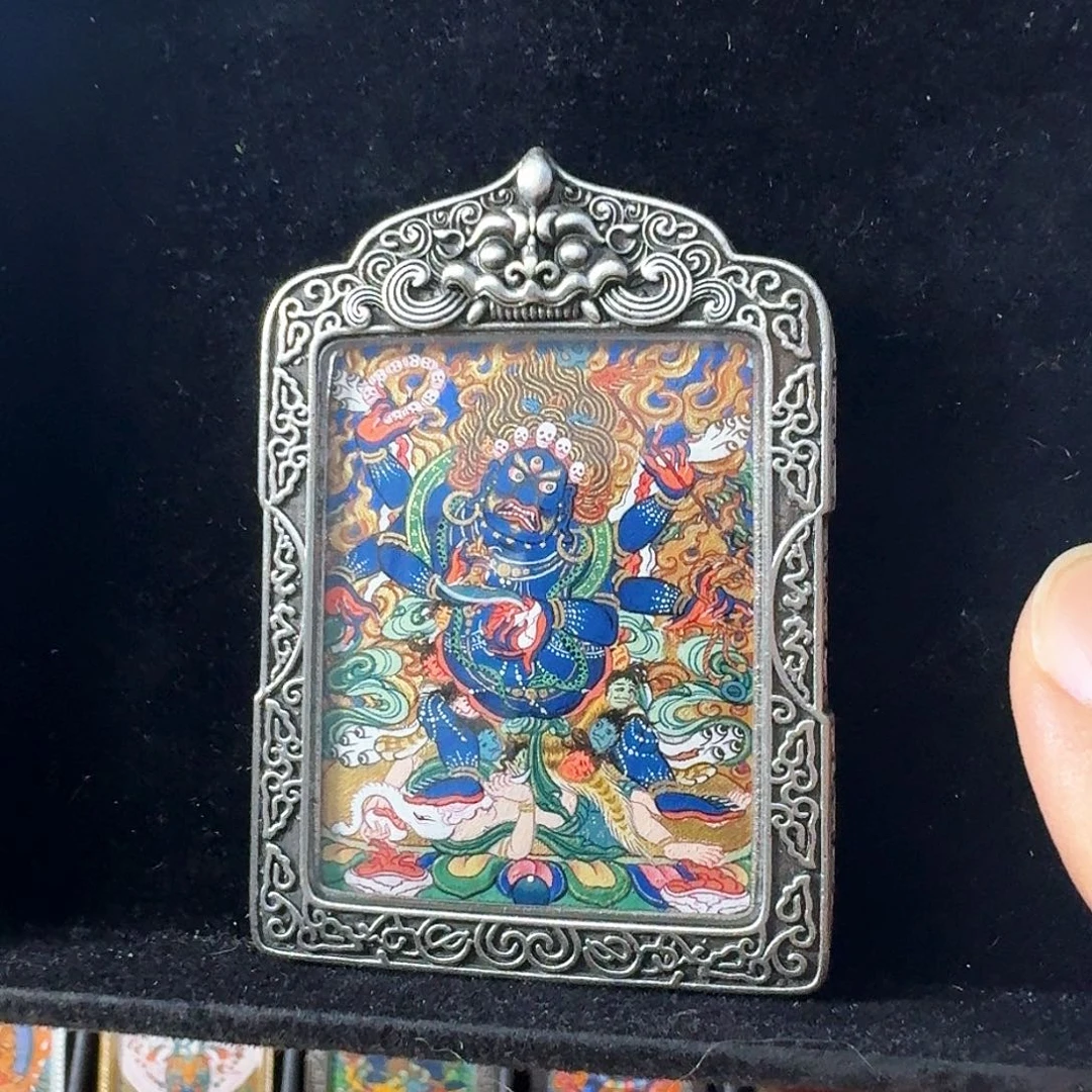 吊坠六臂大黑天纯手绘唐卡