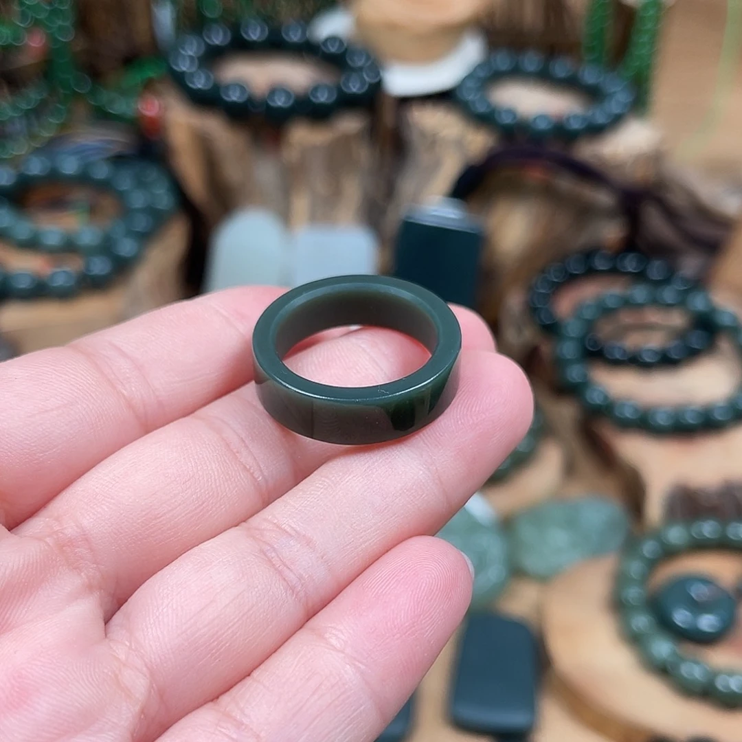 和田玉（青玉）戒指未镶嵌