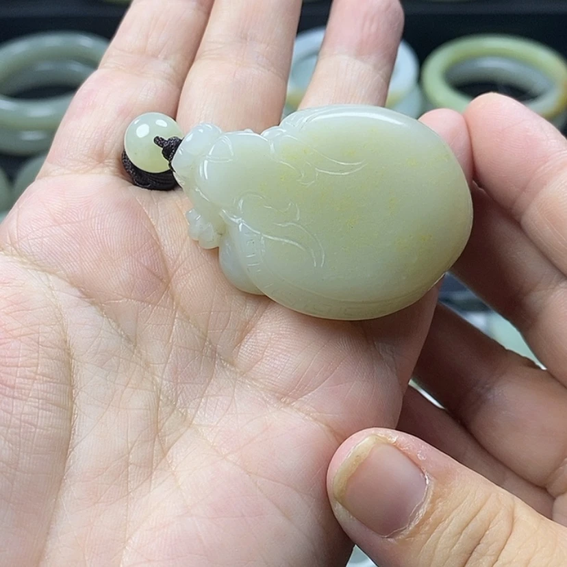 【闪购商品】颈饰未镶嵌和田玉有****航