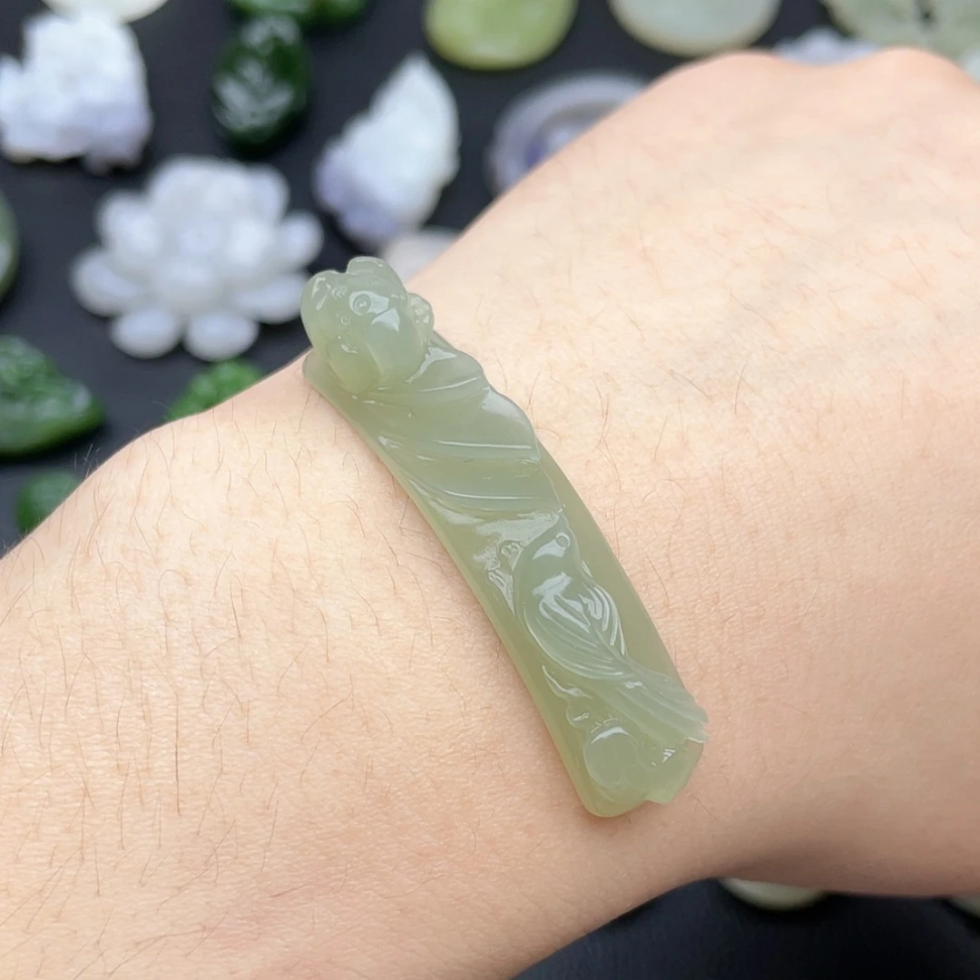 【闪购商品】颈饰未镶嵌和田玉