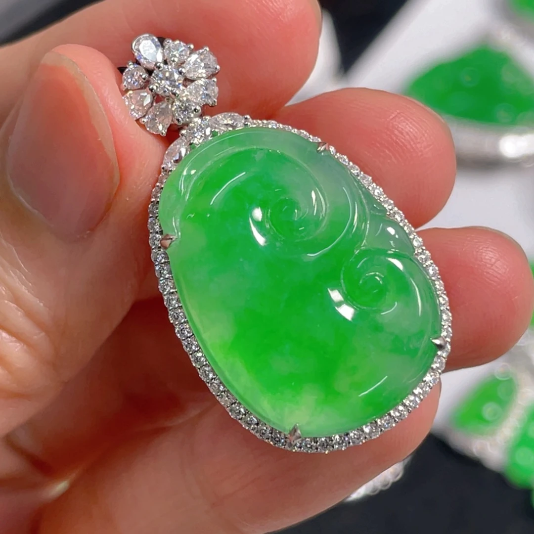 翡翠18K金镶嵌吊坠(不含链)