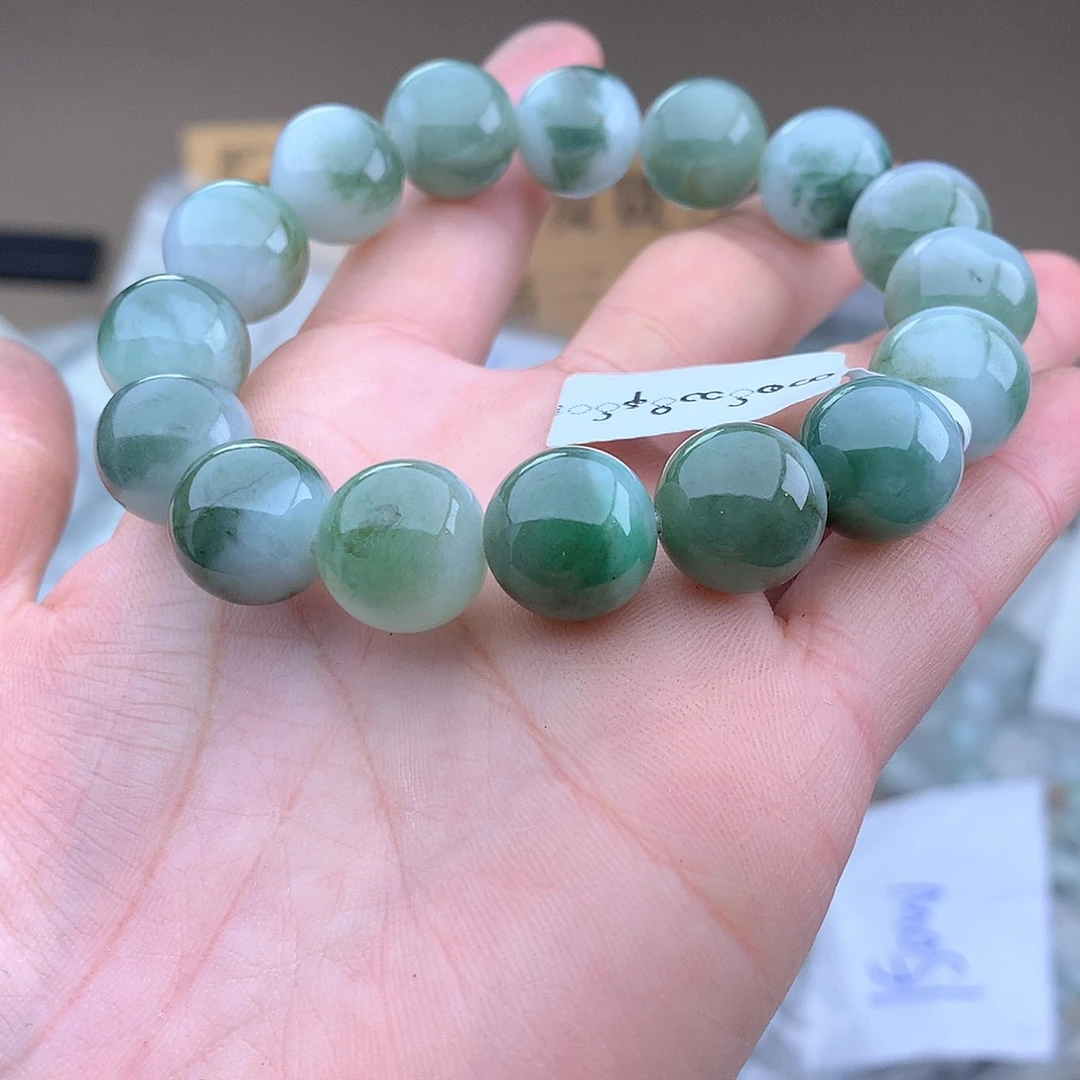 未镶嵌手串定制翡翠